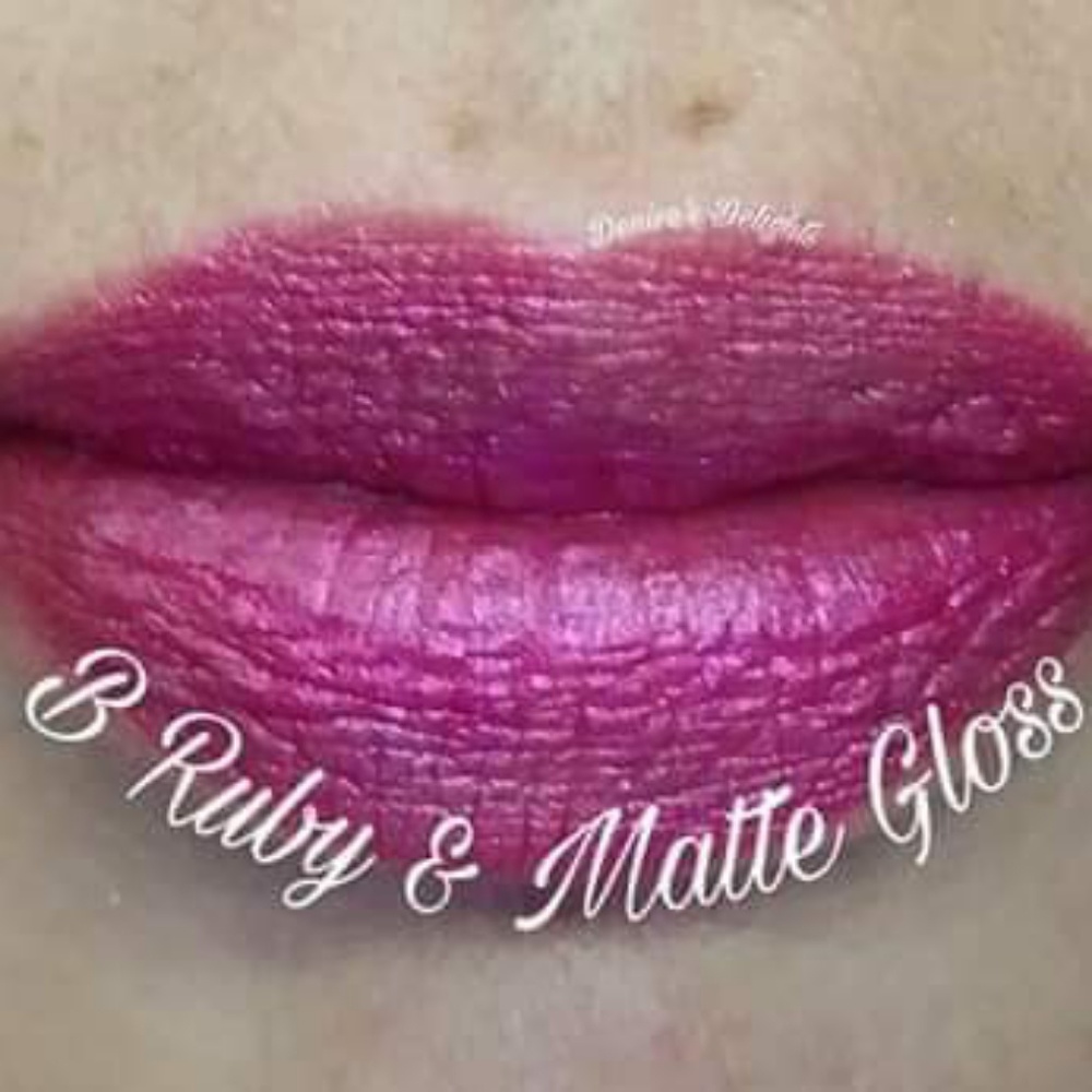 B Ruby Lipsense - Picture 2 of 7